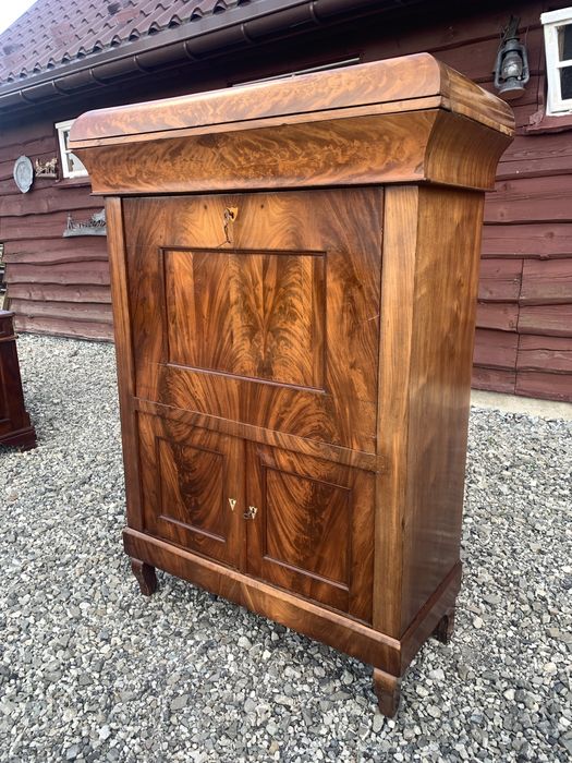 Stary sekretarzyk biedermeier orzechowy