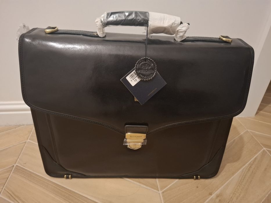 Aktówka, Wittchen, skora