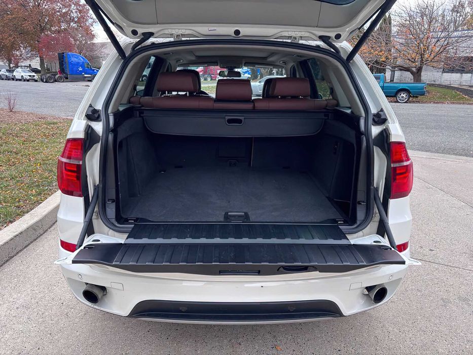 BMW X5 xDrive35i      2013