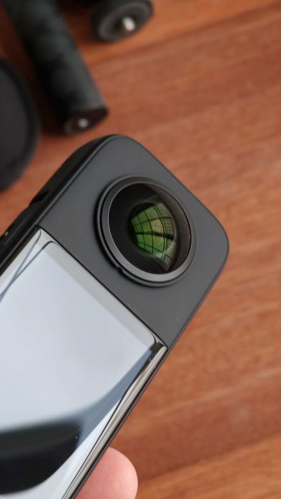 Insta 360 x3 action camera + acessórios e respectivas caixas