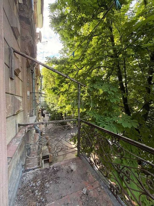 Продажа двухкомнатной коммуны ЦИРК КОБЛЕВСКАЯ Новый РЫНОК СОБОРКА