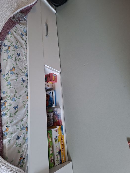 Cama de criança como nova