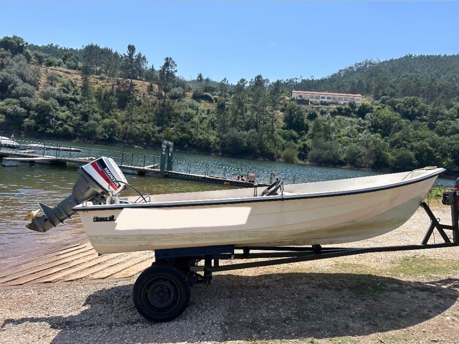 Barco Riamar 400 + Motor Honda 15 CV + Reboque
