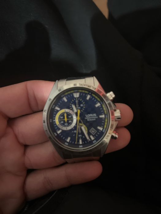 Vendo varios relogios