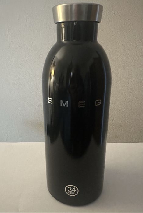 Smeg. Butelka termiczna. Ciepło -zimno.