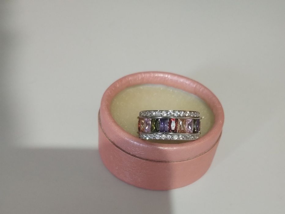 Каблучка жіноча стильна