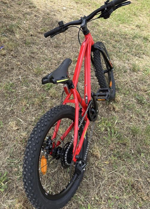 Bicicleta Rockrider BTTde Criança 
EXPL 90OR 20" 6-9 ANOS Vermelho
