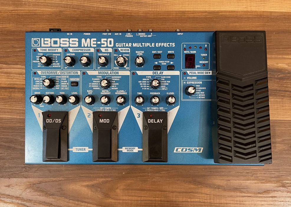 BOSS ME-50 multiefekt gitarowy