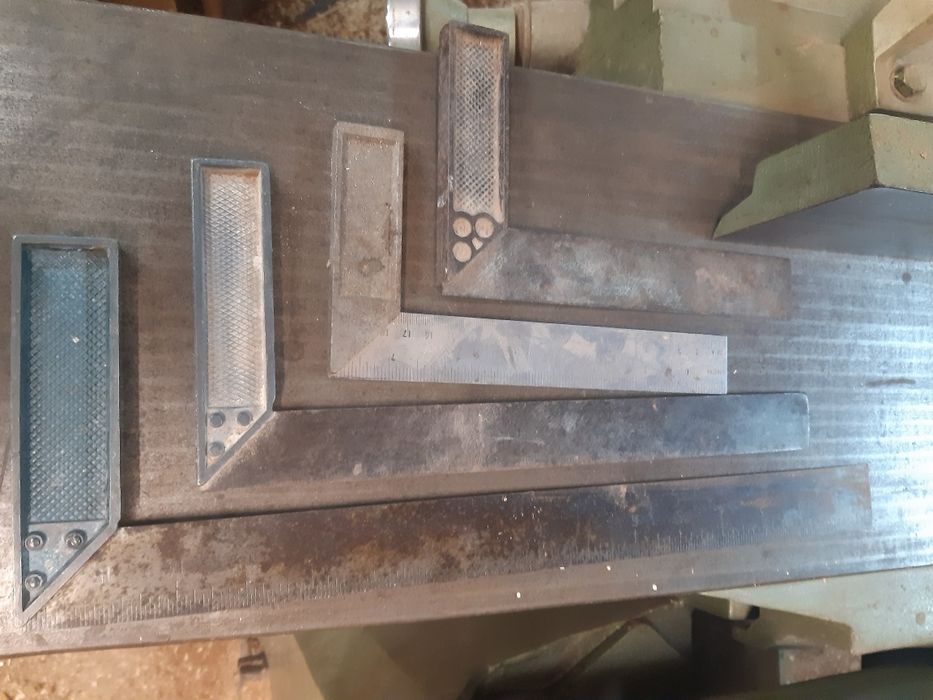 martelos serrotes esquadros