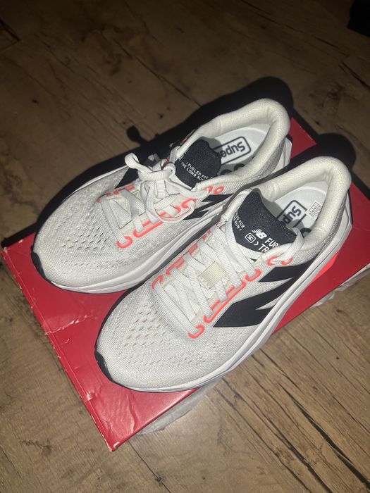 New Balance FuelCell SuperComp