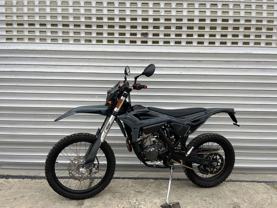 Beta RR RR 4T 125 T X SPECIA EDITION/ Motard/ 2025r Supermoto/Enduro