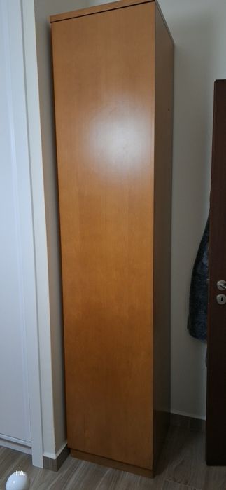 Cama roupeiro e consola