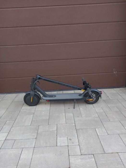 Hulajnoga elektryczna xiaomi mi electric scooter essential