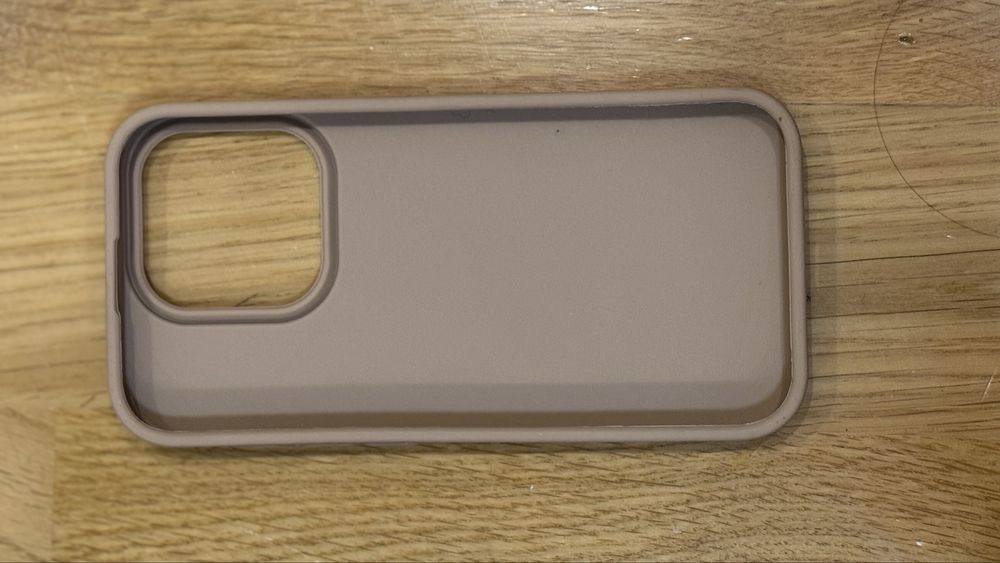 Новий чохол на телефон 15 pro