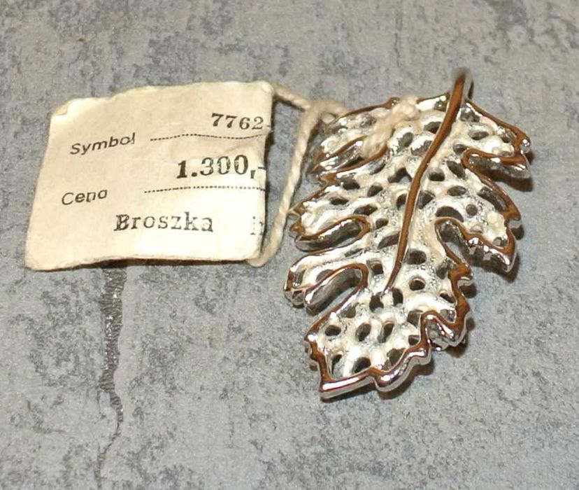Stara broszka z czasów PRL - PHU Jubiler