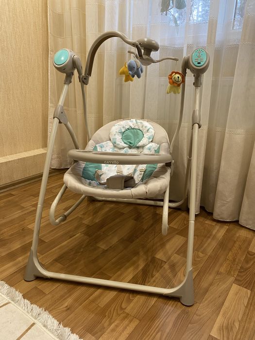 Колиска-гойдалка Carello Nanny укачивающий центр