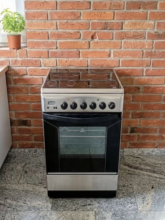Электрическая плита Indesit K3C55, гарантія, занос