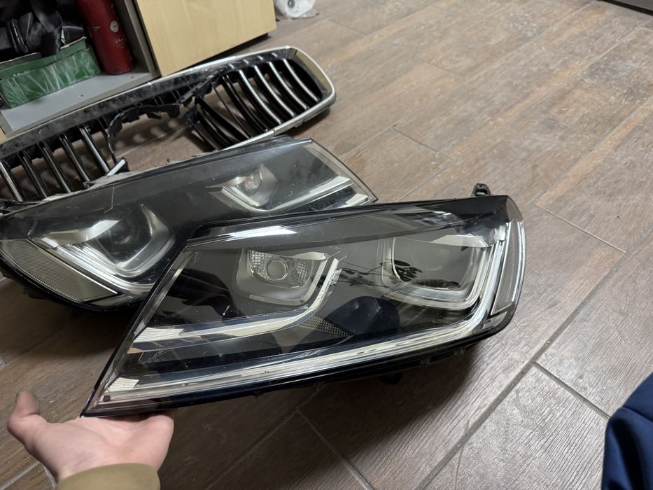 Фара ліва vw Touareg nf fl(рестайлінгова)