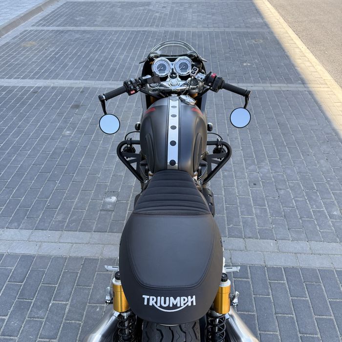 Triumph thruxton rs vat 23 salon polska