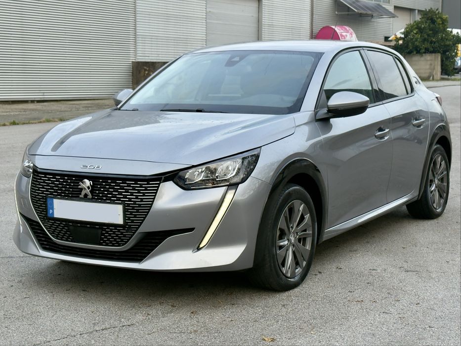 Peugeot E-208 ALLURE 50 KWH 136cv C/IVA