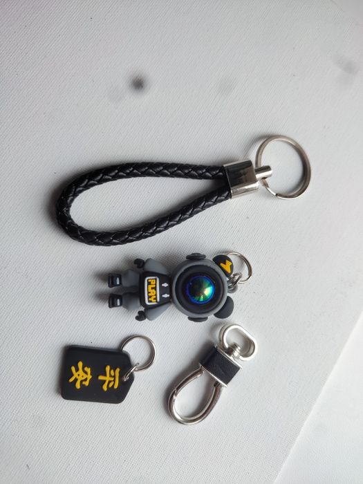 Брелок космонавт