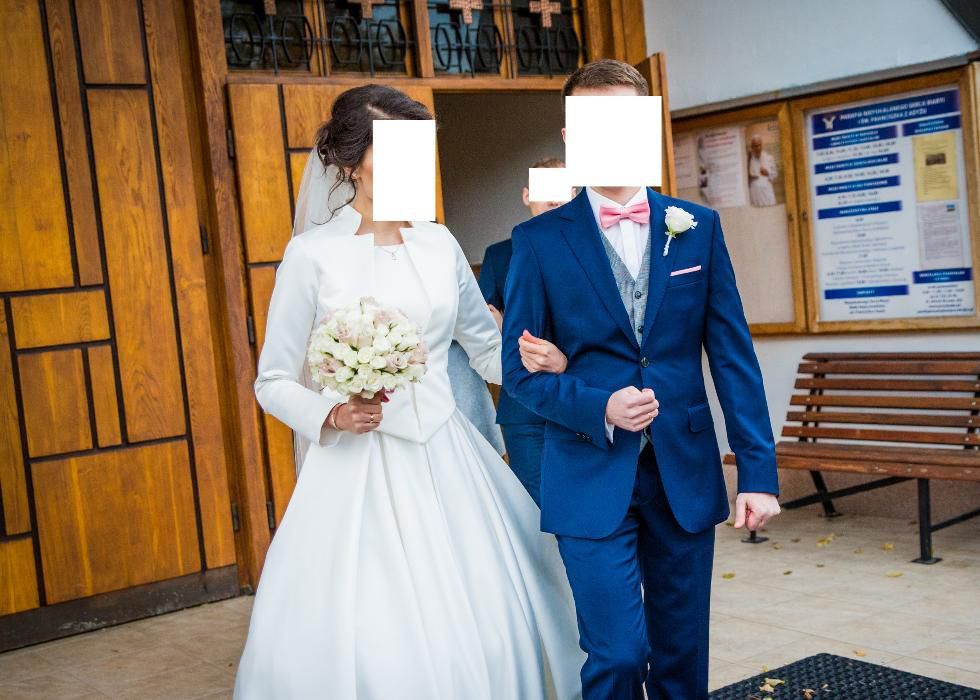 Klasyczna elegancka suknia ślubna