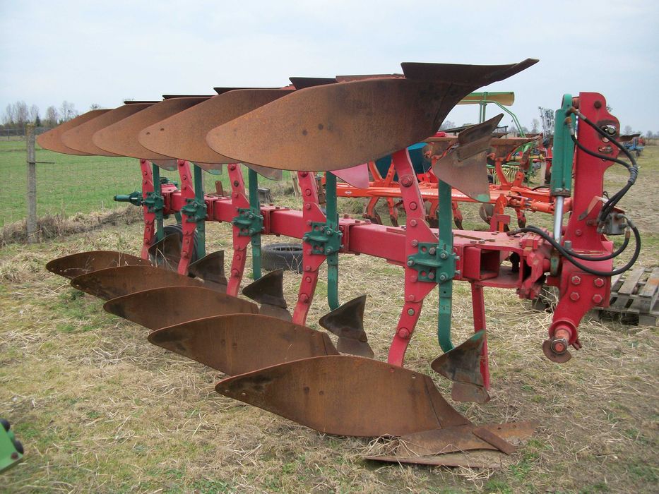 Pług obrotowy Kverneland ED 100