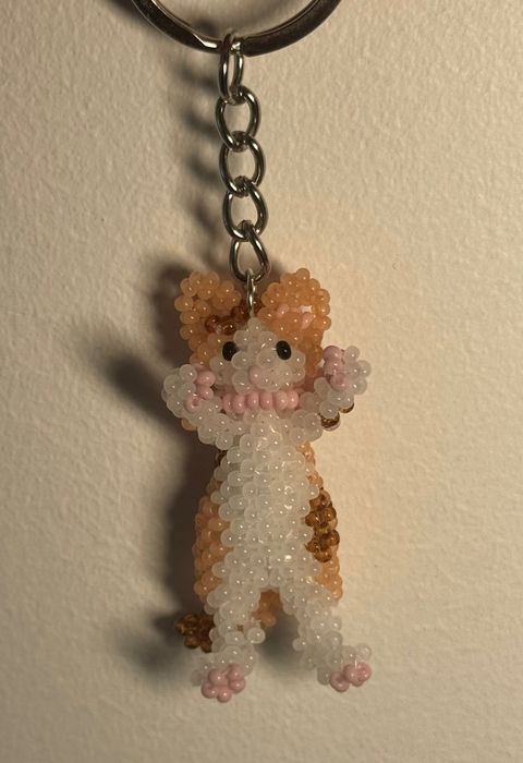 brelok z koralików kotek figurka zawieszka handmade