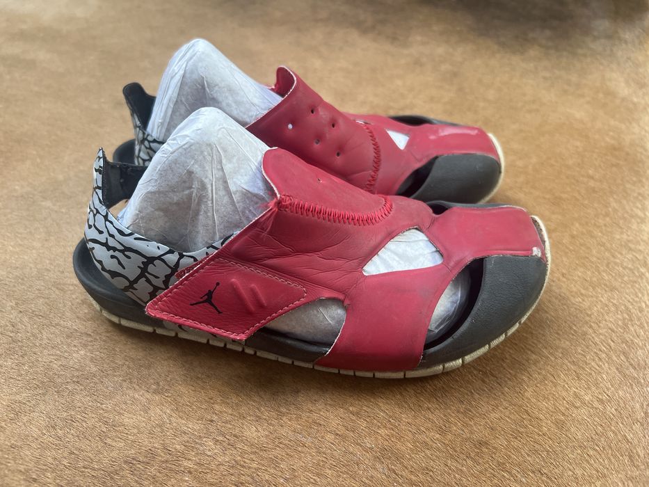 Chłopięce sandały 33,5 Nike Jordan używane jeden sezon