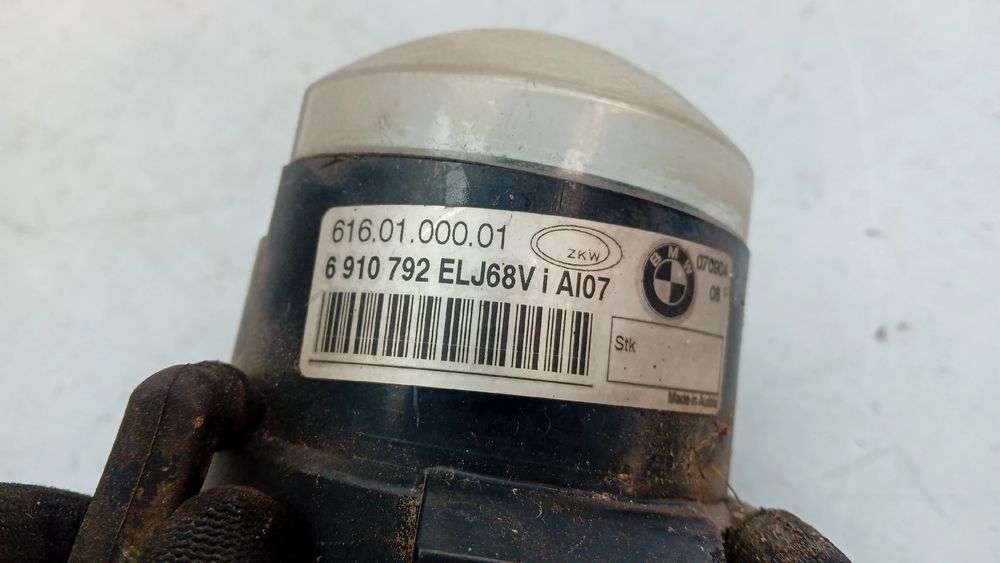 Farol nevoeiro frente direito BMW 3 Touring (E91)