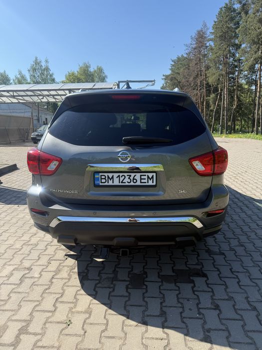 Продам Nissan pathfinber 2019