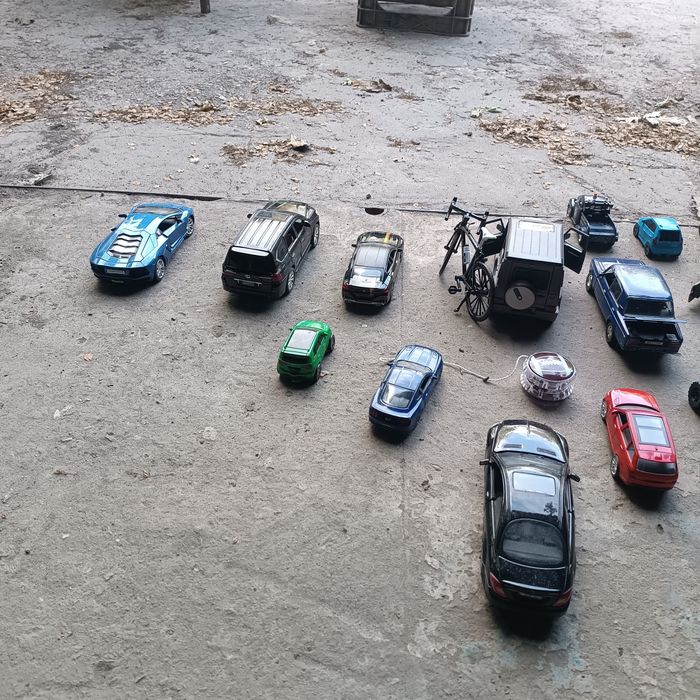 Продам модельки игрушки