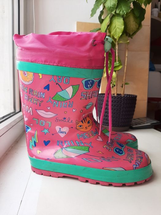 Резинові чоботи (гумаки)