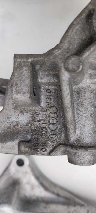 кронштейн коробки мотор 1k0199117 06K199207A 04L199207 04L903143B