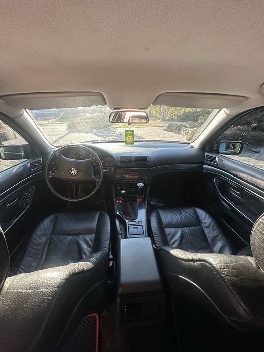 Продам BMW E39 528