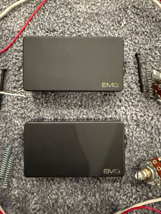 Pickups ativos EMG 81 e 85 (Zakk Wylde)