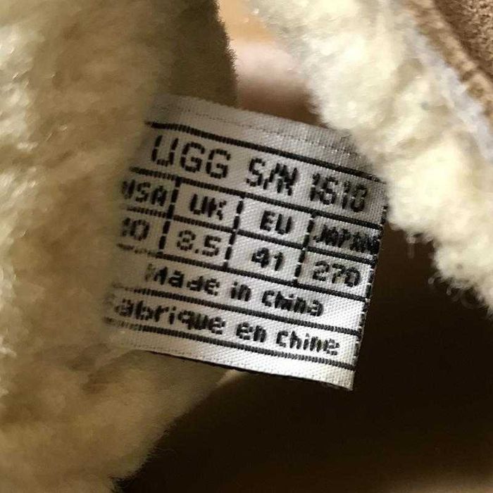 Сандалі, шльопанці, в'єтнамки ugg