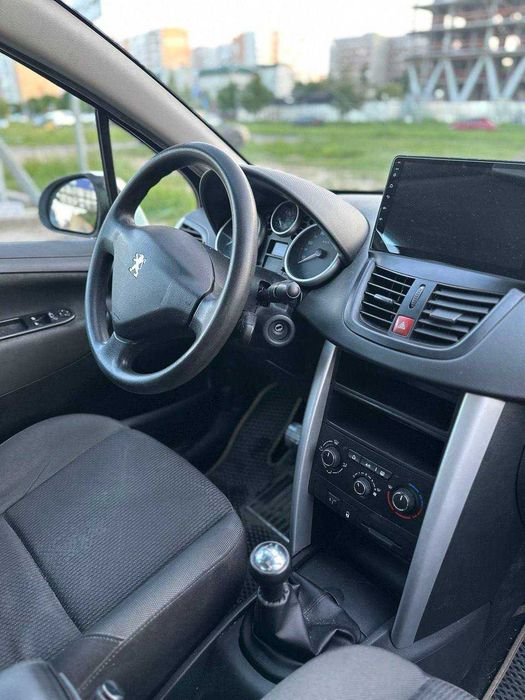 Peugeot 207, 2011 року, Дизель