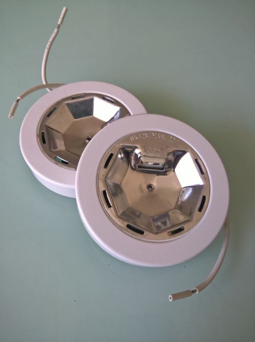 6 projectores iluminação + vário material eléctrico