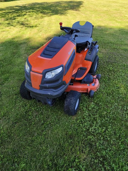 Husqvarna YTH24K48 -  traktorek kosiarka