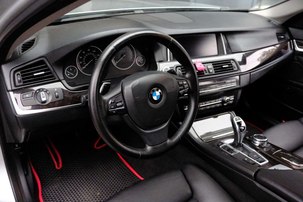 BMW 528 2015 сіра