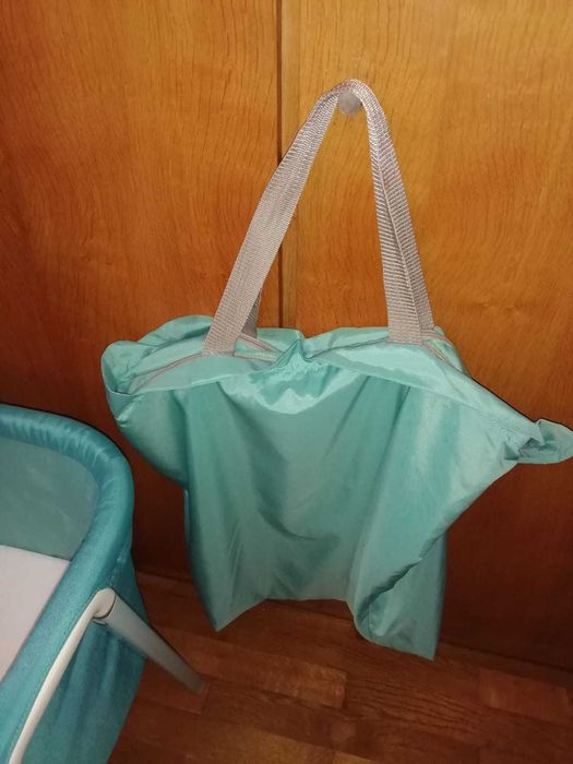 Berço com bolsa de transporte Lullaby Chico