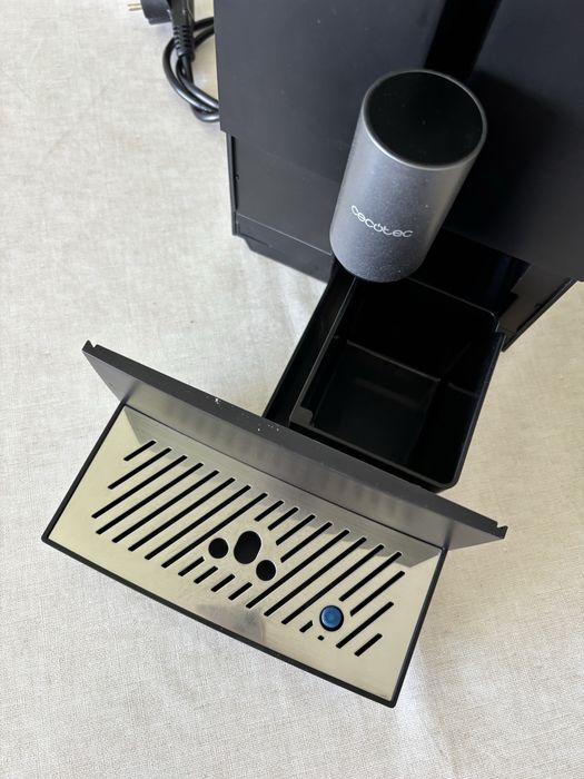 Cafeteira superautomática Cecotec483850353179381762