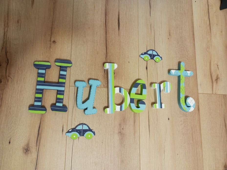 Napis styropianowy na ścianę imię Hubert