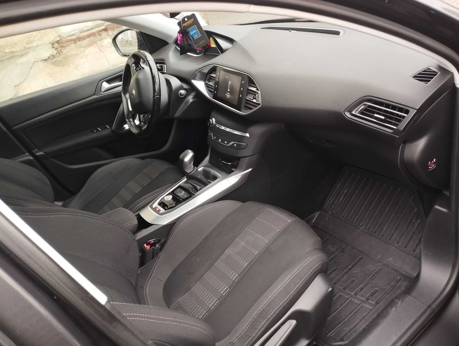 Пежо 308 Allure 2016