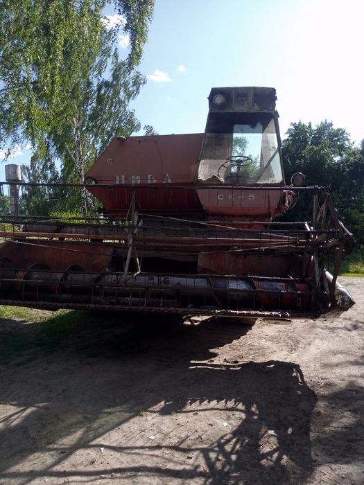 Продам комбайн в доброму стані.