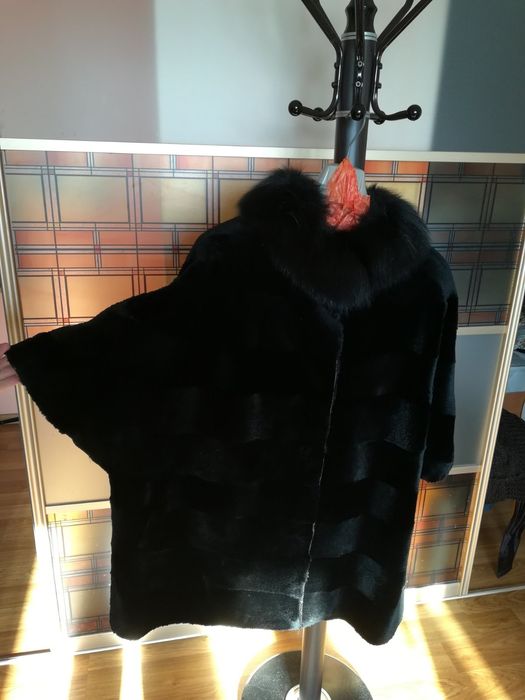 Шуба з натурального хутра бобра