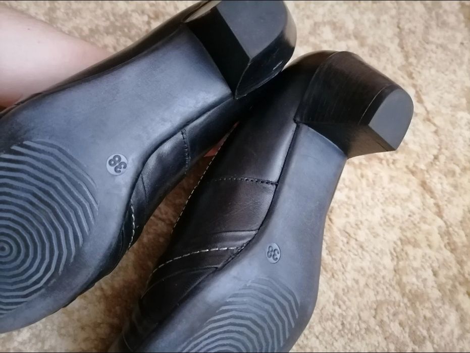 Eleganckie czółenka na obcasie, 100% skóra naturalna, r. 38