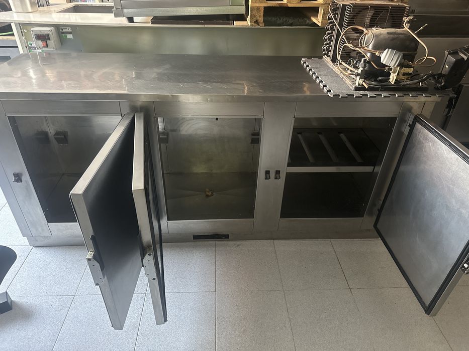 Balcao frigorifico Inox 3 portas