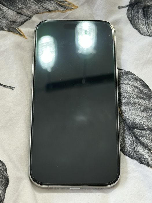 Iphone 16 pro stan idealny